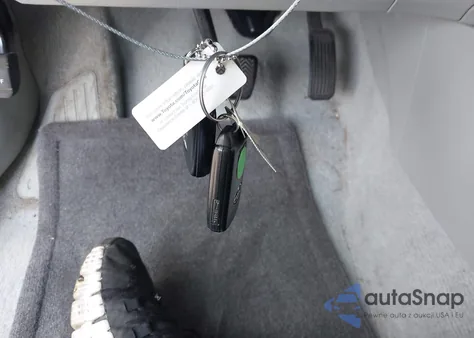 2011 Toyota Prius Three из США, поврежденный, VIN JTDKN3DU6B5299430